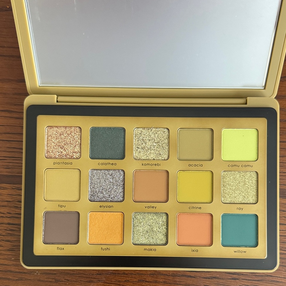 Natasha Denona Yucca Palette - Vibrant Green and Yellow